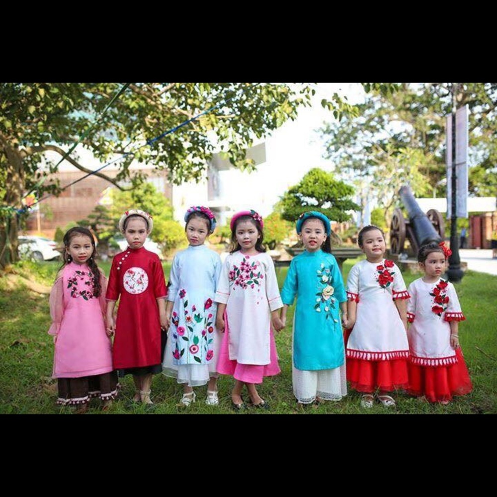 Ao dai - Vietnamese tradition/ Chinese New Year